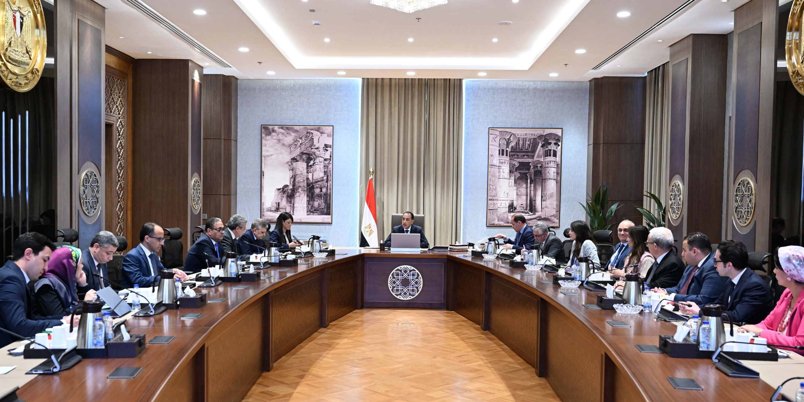 رئيس الوزراء يتابع جُهود إعادة هيكلة الهيئات الاقتصادية